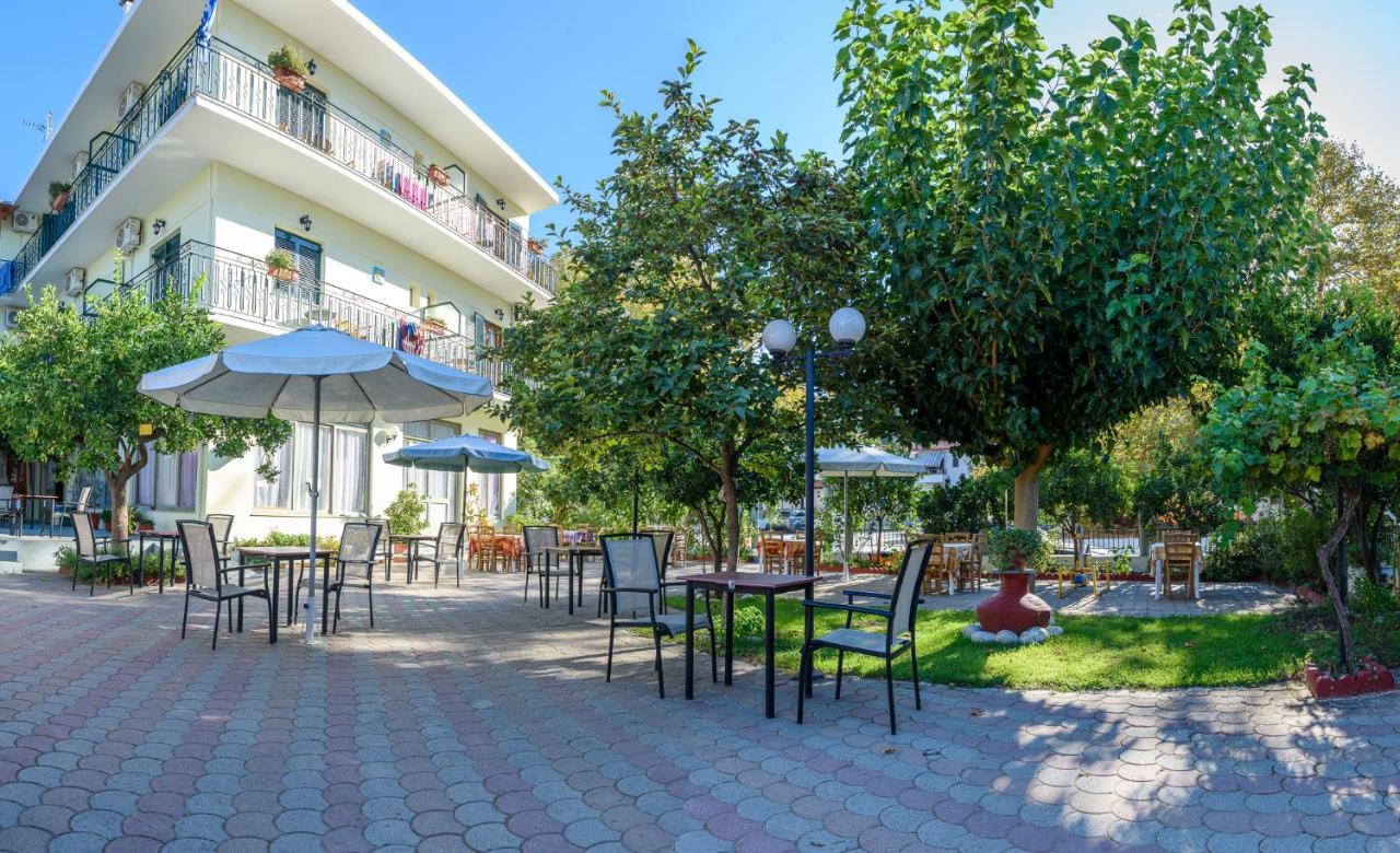 Des Roses Hotel Platanias  Zewnętrze zdjęcie