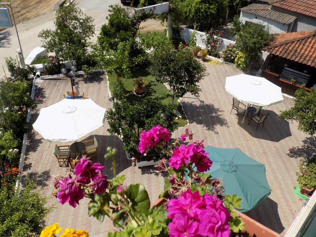 Des Roses Hotel Platanias  Zewnętrze zdjęcie