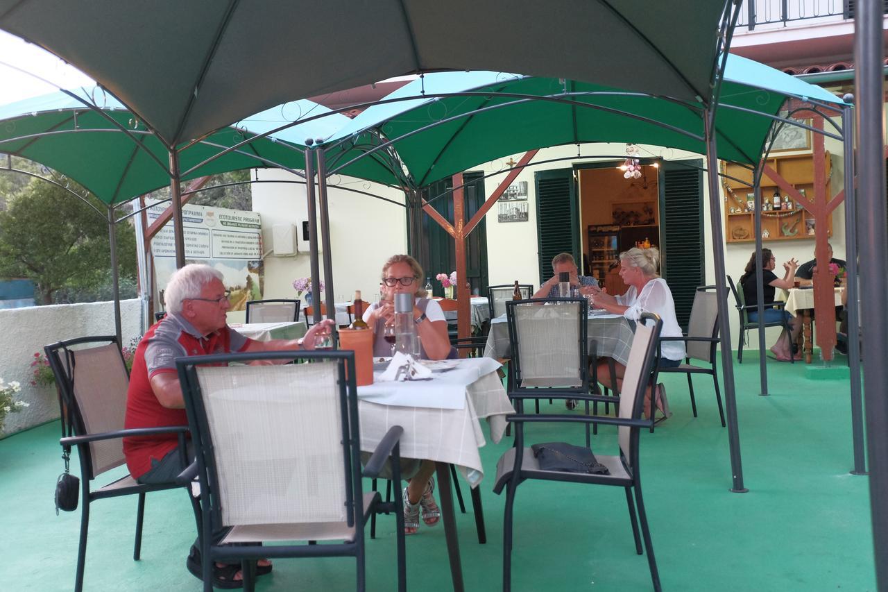 Des Roses Hotel Platanias  Zewnętrze zdjęcie